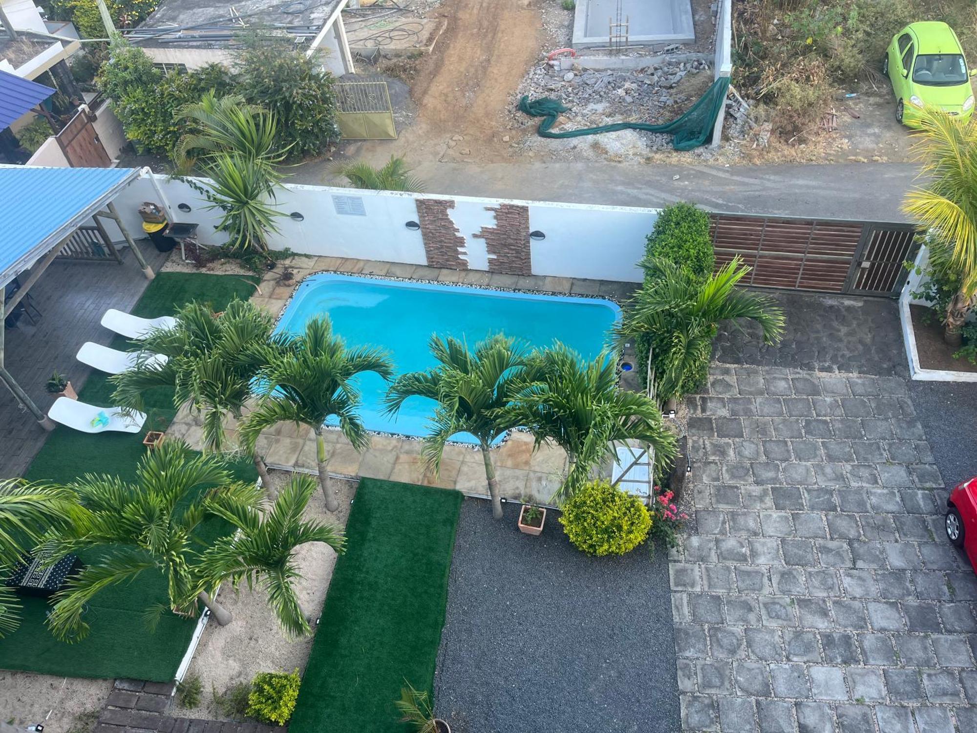Le Binome Aparthotel Grand Baie Exterior photo
